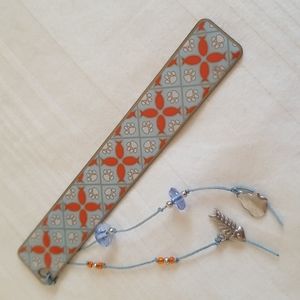 Sacchi House is not a Home Without a Cat Bookmark Beaded Charms